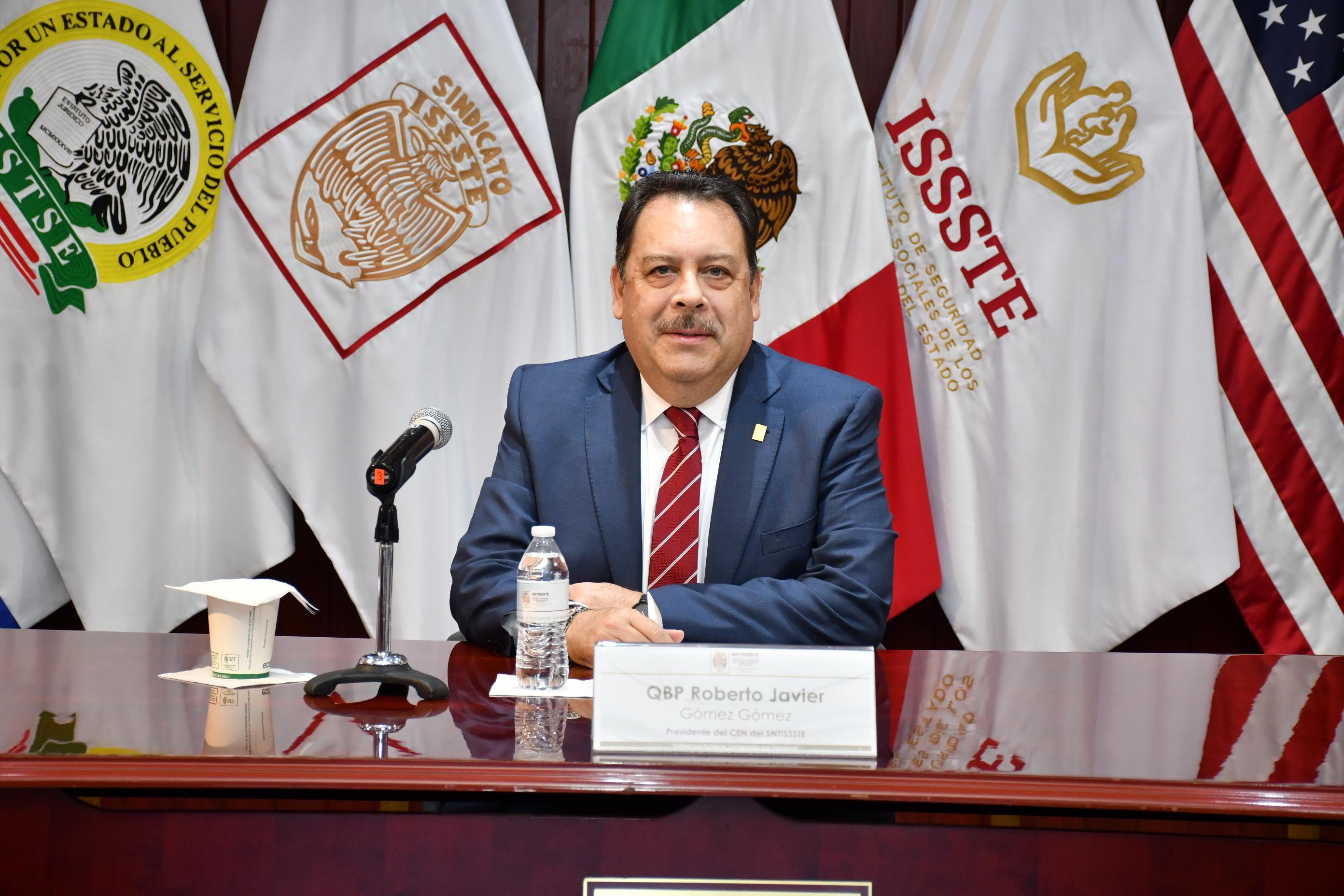  Salutación de la Sección V, Centro Médico Nacional "20 de Noviembre"